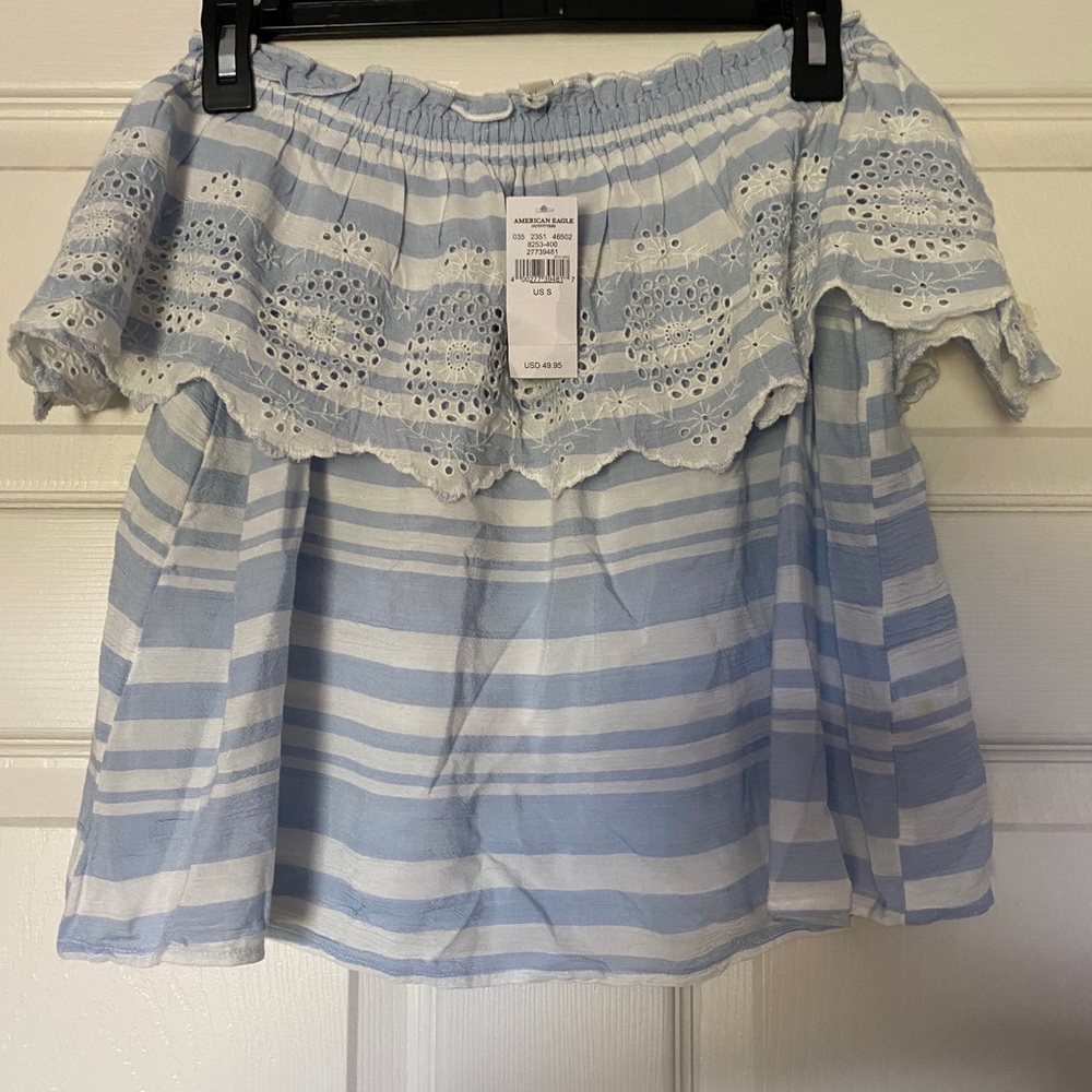 American Eagle top